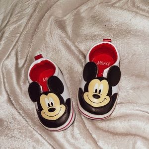 MickeyKicks